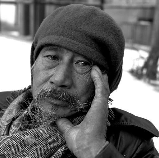 Jimmy Tsutomu Mirikitani on the streets,  Satō Tetsurō